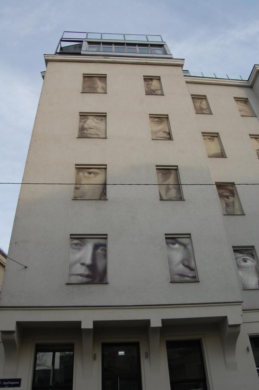 Apollo 2* Wien